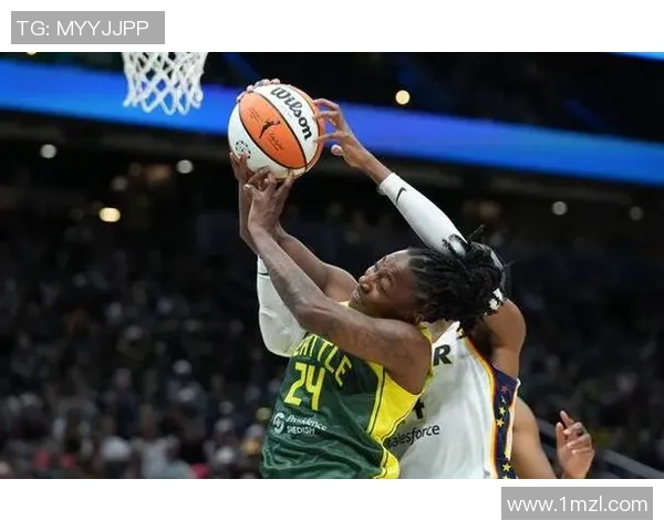 篮球神秘人与水晶的对决揭开神秘面纱谁能赢得最终胜利